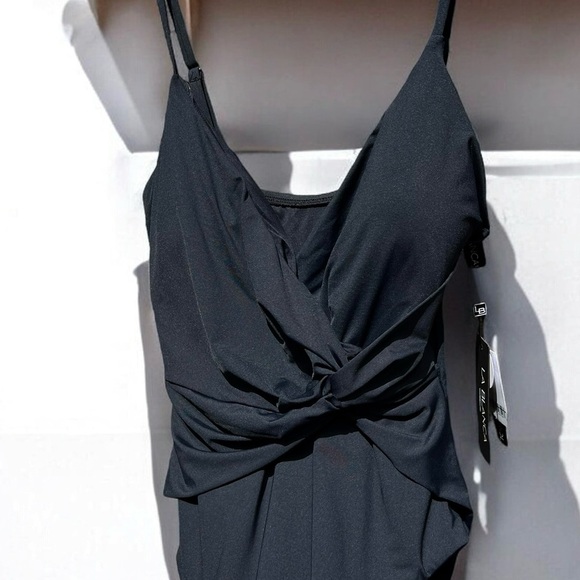 🌻NEW w.tags La Blanca Island Goddess Asymmetrical Twist Surplice Swimsuit 12 - Picture 3 of 11